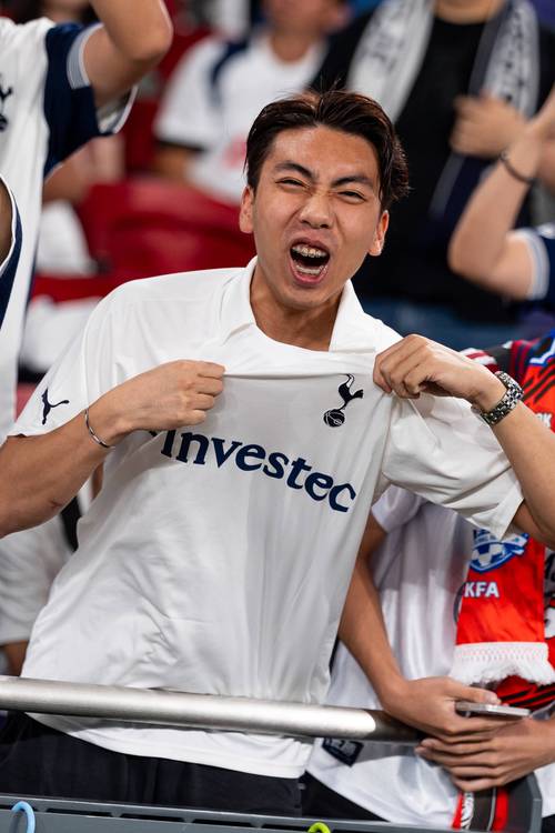 切利克：永远难忘里尔赢得法甲，有巴黎这样对手夺冠并不容易（切利克：里尔法甲夺冠终生难忘，对阵巴黎登顶并不容易）